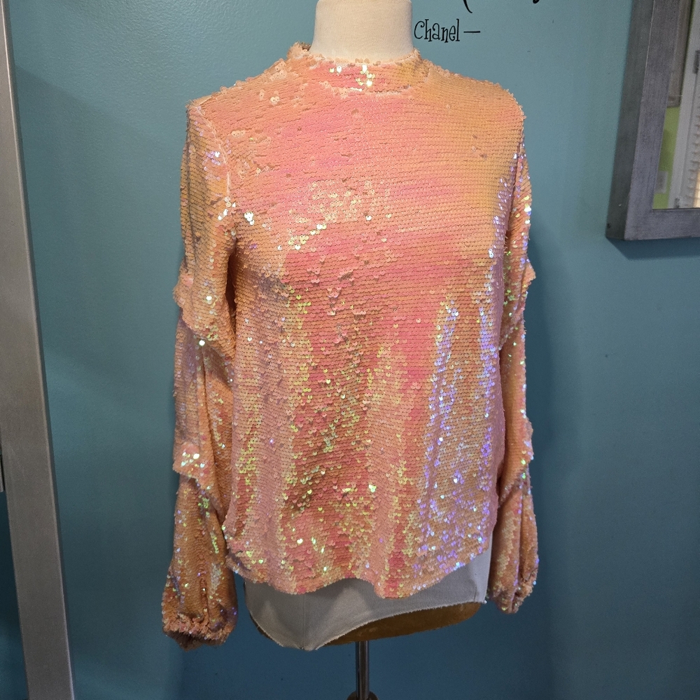 What a Fun and Sparkly Pink Sequin Top - Picture 2 of 4